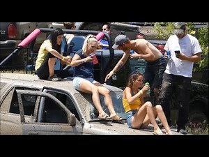 Turcks and Girls Mudding at Mud Madness mudbog - part 1