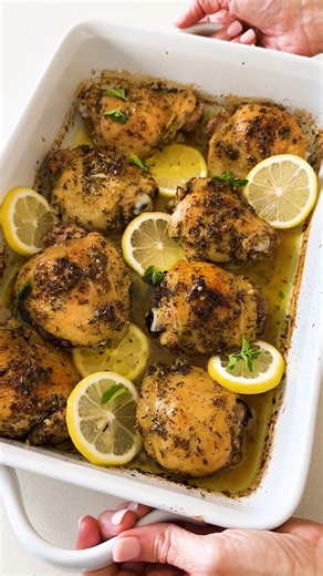 I can always count on this Greek lemon chicken! 🍋 It's so easy to make and perfect for Mediterranean weeknight dinners. Recipe at: https://downshiftology.com/recipes/greek-lemon-chicken/ | Downshiftology