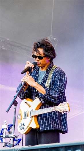 The Temper Trap on Instagram: "Sweet Disposition live at @beyondthevalleyfest 🫶🏽"