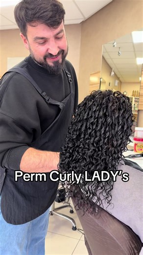 Perm curly fot dyed hair tested and did it do you like result? #dauerwelle #locken #curlyproducts #spiralperm