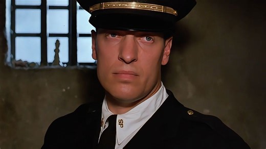 “财神爷你都敢打！这一下，得罪了全监狱的警察！”