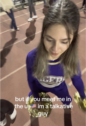 zapravo sam uvek talkative al kao #exchangestudent #exchangeyear #exchange #internationalstudent #razmena #razmenaucenika #serbia #srbija #us #usa #california #america #americanhighschool #highschool #sophmore #cheer #cheerleading #cheerleader #fnl #football #🇺🇸 #🇷🇸 #fyp #foryoupage