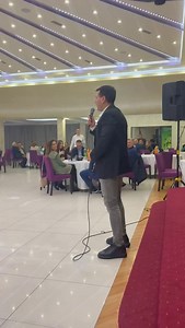 Večeras sam jasno i glasno rekao ono što mnogi osjećaju: ne bojimo se spoljnog pritiska, već zla domaćeg, kad se glas naroda pokušava potisnuti i zamijeniti tuđom voljom. U ovim vremenima važno je da budemo jedinstveni i da branimo pravo naroda Republike Srpske da sam odlučuje o svojoj sudbini. Podržali smo profesora Sinišu Karana, kandidata koji stoji uz institucije Republike Srpske i koji ima snagu, znanje i hrabrost da brani naše interese. Narod je taj koji će pobijediti. Republika Srpska će 