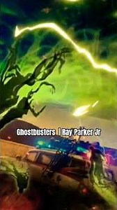 Ghostbusters (Os Caça-Fantasmas), composta e cantada por Ray Parker Jr., foi lançada 1984