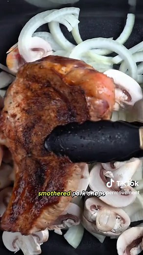 Tender Slow Cooker Smothered Pork Chops Recipe
