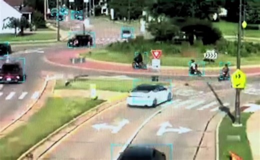 Appleton Police Department issues traffic safety warning following recent incident