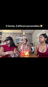 3 Friends, 3 Different Personalities Caught in 3D