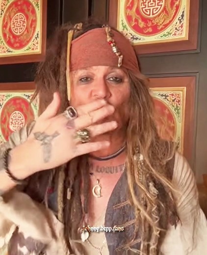 I am crying so hard rn, this video made my day, love him sm 😭🫶🏽 #foryoupage #viral #trending #johnnydepp #johnnydeppedit #jacksparrow #captainjacksparrow #ae #aftereffects #edit #editor