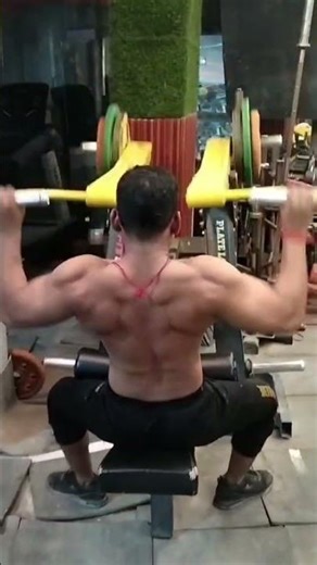 lat pull down machine #shortvideo #viral #motivation