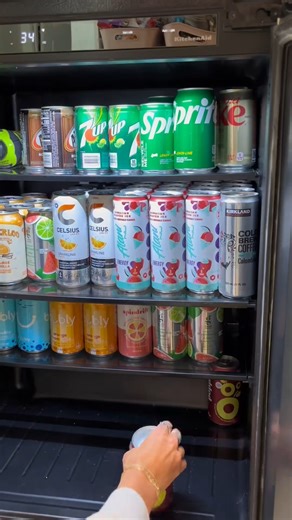 119K views · 1.1K reactions | SUNDAY RESET TIME ✨ GETTING READY FOR THE WEEK #sundayreset #weekprep #selfcaretime #relaxandreset #weekendvibes #mindfulmoments #sundayroutine #weekready #cozyday #momlife You know what time it is — Sunday reset time! ✨ Taking a moment to recharge and prep before the work week begins. How do you reset for the week? | Kayzie Weedman | Facebook