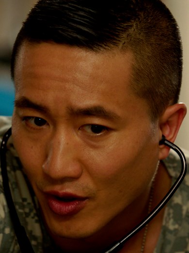 コンバット・ホスピタル戦場救命 S1E8：体表45％の治療判断