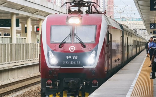 铁路单品〡K372(上海—大同)进无锡站，本务HXD1D0158