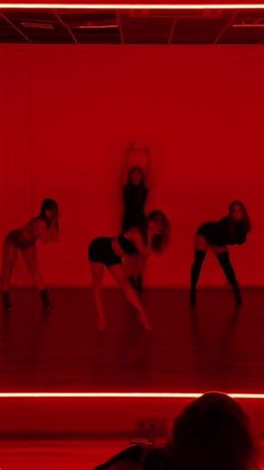 Heels Dance Choreography to Naughty Girl by Beyoncé