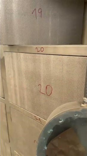 Installation and insulation of an overflow stainless steel swimming pool