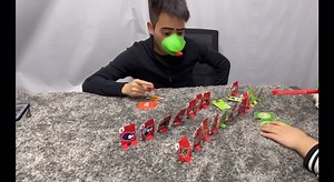 Watch card game on Amazon Live