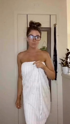 Stunning Reels ♡ | Follow @adorelina my personal 💓 . Via: unknown (tiktok) . . . . . #tiktok #musically #socialmediaqueen #bellydance #dance #confidentforlea... | Instagram