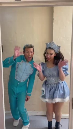 Cinderella 2025 complete!✨ What an amazing run it’s been with the most incredible cast and crew 🫶 Thank you to all family, friends and audiences for supporting us and making this Christmas so special! An extra special shoutout to Buttons (@Derek Moran ) for being such a huge support and friend! Love you lots 🥰 Happy New Year everyone! Let’s see what adventures 2026 has to offer ❤️ #panto #performer #theatre #newyear #fyp