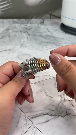 Flapping Wing Bumblebee Metal Model – So Satisfying to Build!