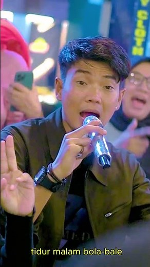 Tabola Bale - Silet Open Up (Live) Tri Suaka, Gisella