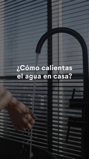 💧 ¿Calefont o termo eléctrico? Elegir cómo calientas el agua también define la comodidad y seguridad de tu hogar. 🔥 Calefont a gas: Funciona bien, pero requiere ventilación constante y puede emitir gases como el monóxido. ⚡ Termo eléctrico: Más seguro, sin emisiones y con energía más limpia. Ideal si buscas confort, tecnología y eficiencia en casa. 💡 El futuro del agua caliente es eléctrico. | Saesa