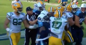 Late hit on Aaron Rodgers sparks massive scuffle between Titans-Packers