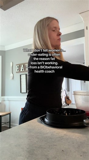 From a biomedical perspective, chronic low intake does not force fat loss. It triggers conservation. #biobehavioralhealth #weightlossscience #metabolichealth #evidencebasedfitness #healtheducation