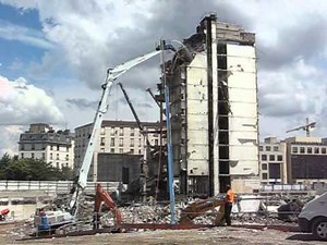 BRUNEL DEMOLITION - LIEBHERR R974 C HD
