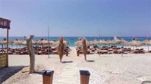 Si Ar: Discover Borsh Beach in Albania