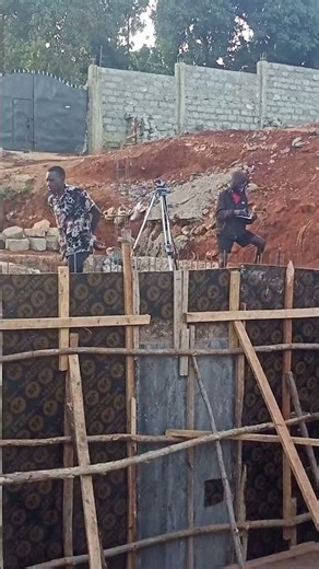 Obtaining levelling using dumpy level,to obtain uniform levell for the slab