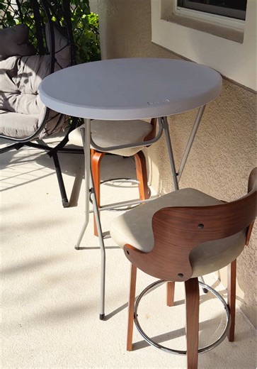 The foldable high-top table everyone’s loving — easy to open, easy to store! #tiktokshopblackfriday #tiktokshopcybermonday #table #gardenproject #tiktokmademebuyit