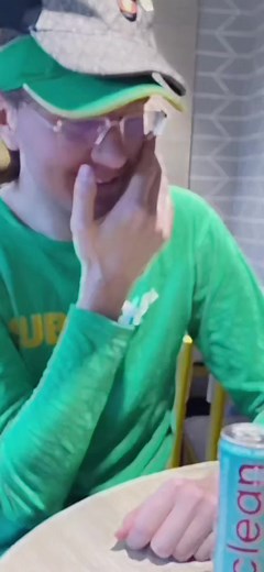 Exploring the Benefits of Clean Raspberry Drinks with Bernat and Andrew Tate