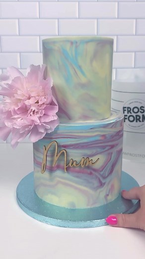 Two-Tiered Cake for Mother’s Day Celebration