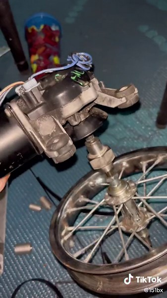 DIY Flying Ghost Decoration for Halloween