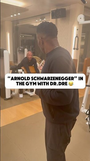 Arnold Schwarzenegger And Dr. Dre In The Gym! 💪🏾