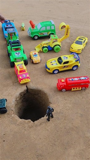 New mini Nano car and big green tractor or green royal racing car in to pit 💥 nice #shorts #viral