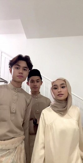 Celebrating Hari Raya with Traditional Clapping Games