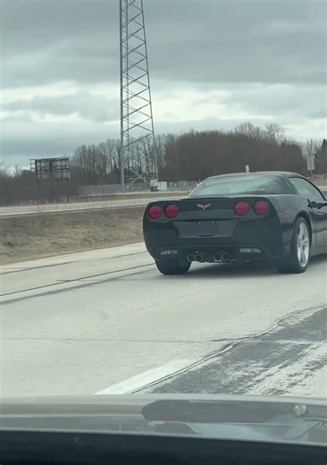 Black 2007 C6 Z06 Corvette😎
