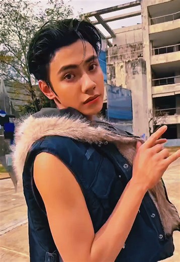 SoBlue มั๊ยไม่รู้ แต่So cool!!! 💯 #BUS_SoBlue #PEEMWASU #ภีมวสุ #BUSbecauseofyouishine #fyp