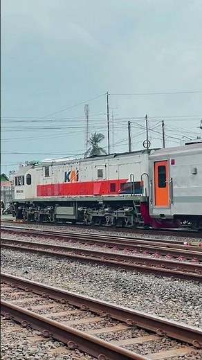 Legenda yang Kembali! Review KA Madiun Jaya Eksekutif & Ekonomi Premium Terbaru!#indonesianrailways