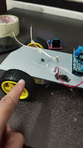 sensor car 👈🚘#car#motor #arduino #code#inventiontech #science #project #song