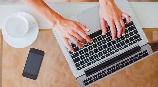 15 Sites That Will Pay You To Type in 2023 (Up To $50/Hour)