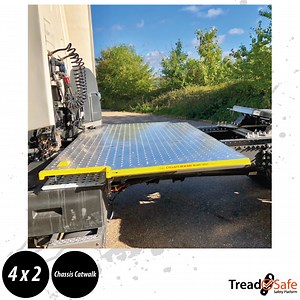 Renault Trucks T Range, 4x2 Kuda Safety Platform / Catwalk System, Highly visible full chassis catwalk