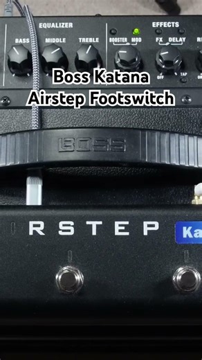 Quick look at Boss Katana and Airstep Footswitch, Blue ( amp) and Green ( FX) modes #bosskatana