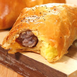 187K views · 248 reactions | Breakfast Kolaches FULL RECIPE:...