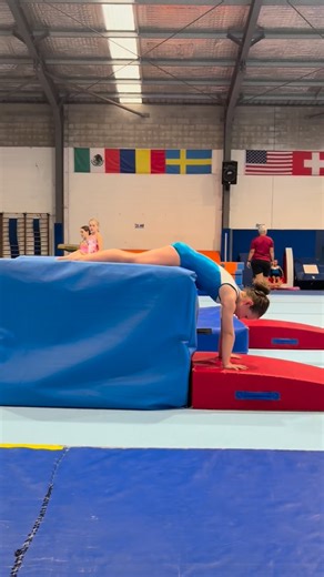 ➡️Drills⬅️ Pre Summit drills for the shoulder pop - helping create more dynamic round offs! . #splitzgym #splitzfamily #gymnastics #roundoff #gymqld | Splitz Gym