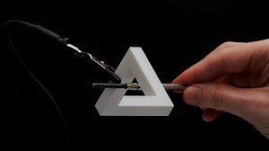 How to create impossible triangles.