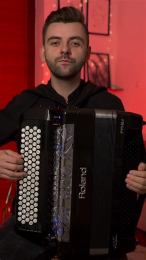 España Cañi - Accordion Sous le Ciel de Paris 🌤️ #accordion #fblifestyle #AccordionLife #AccordionPlayer #MusicTshirt #AccordionLove | Accordion Club