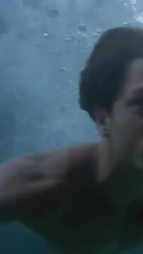 #Baywatch lifeguard rescues a kid from drowning! | Baywatch