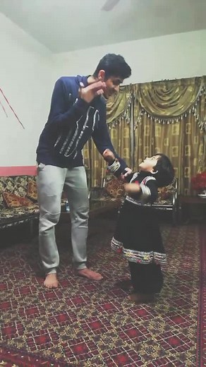 Bare mushkil se acting karaai is se...😅#gaali #dhokae #masoom #mar #bhai #bhaiya