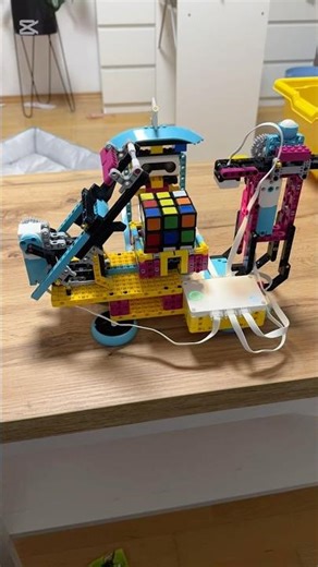 Lego Spike Prime Rubik’s Cube Solver #lego #legospike #rubik #rubikcube #rubikcubesolve #rubikcubes